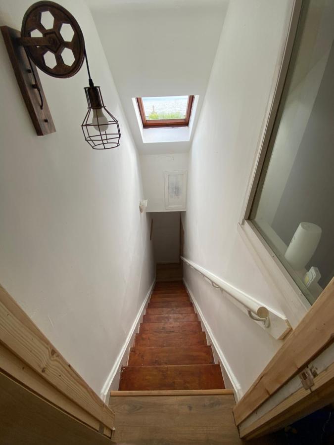 2 Bedroom Apartment In Saltcoats Town Beside The Seaside Экстерьер фото